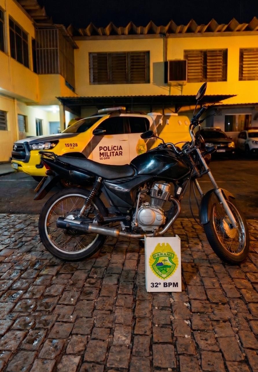 Moto com mais de R$ 30 mil em multas de trânsito é apreendida em Sarandi