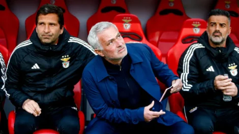Mourinho no Real Madrid abre discussão: "É uma incongruência tão grande"
