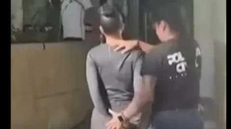 Mulher é presa suspeita de tramar execução do pai com namorado no Rio