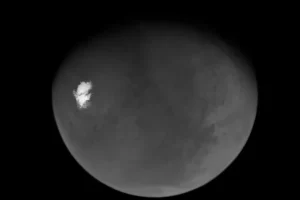 NASA divulga novas imagens de Marte durante missão rumo a asteroide