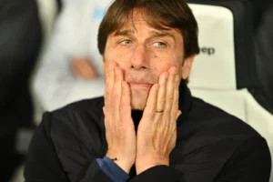 Napoli anuncia saída de Antonio Conte após fim da temporada