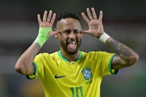 Neymar chega à 4ª Copa com menos participação em gols na carreira