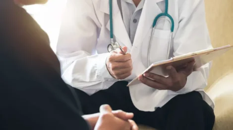 Novas regras de saúde mental no trabalho passam a valer; veja o que muda