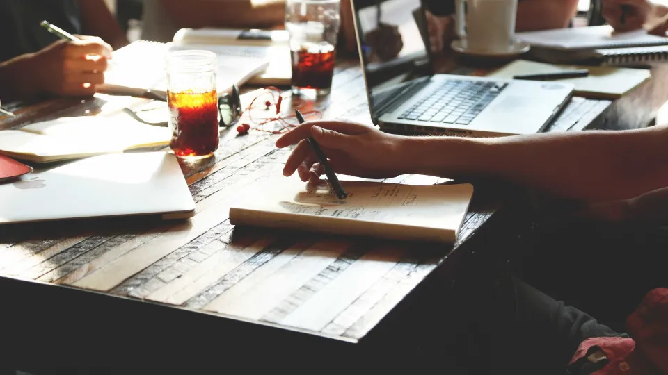 Nunca empreendeu antes? Veja franquias e licenciamentos para abrir o próprio negócio