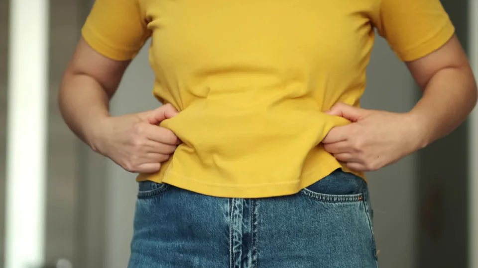 Nutricionista revela 7 alimentos que ajudam a reduzir gordura abdominal