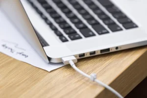 Os 4 sinais de que está na altura de trocar a bateria do seu computador