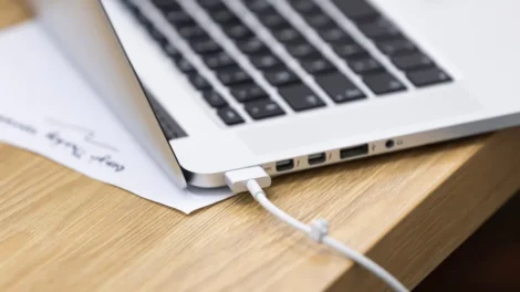 Os 4 sinais de que está na altura de trocar a bateria do seu computador