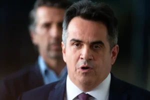 PL ainda quer Ciro Nogueira em palanque de Flávio Bolsonaro, diz Valdemar
