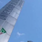 PM usa bombas, 'corredor polonês' e gás para desocupar reitoria da USP
