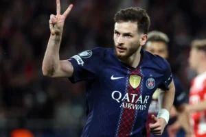 PSG supera Lens e assegura pentacampeonato francês com antecedência