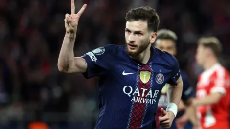 PSG supera Lens e assegura pentacampeonato francês com antecedência