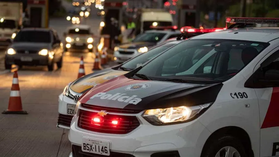 Polícia apreende 207 canetas emagrecedoras falsificadas em carro na zona norte de SP