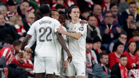 Real Madrid: Rüdiger dá tapa em Carreras; Mbappé vira alvo de críticas