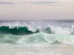 Ressaca atinge o Rio de Janeiro com ondas de até 3 metros; veja a previsão do tempo