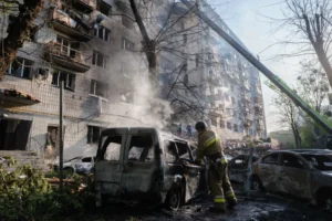 Rússia anuncia ataque inédito e pede que estrangeiros deixem Kiev