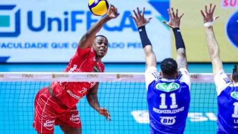 Sada Cruzeiro vence Vôlei Renata e é decacampeão da Superliga