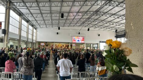 Santa Rita atrai 20 mil fiéis em Maringá no dia 22