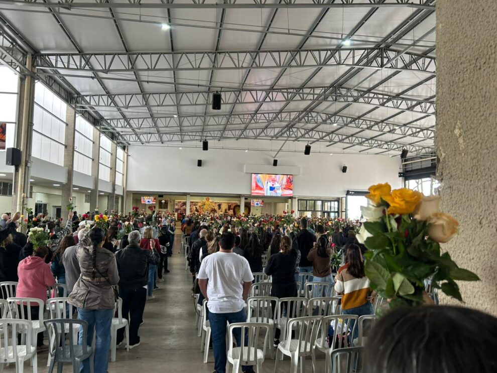 Santa Rita atrai 20 mil fiéis em Maringá no dia 22