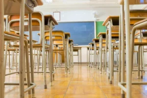 Senado aprova MP que estabelece piso de R$ 5.130 para professores
