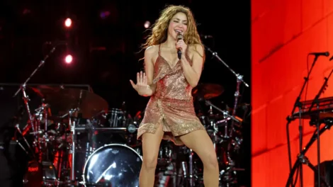 Shakira anuncia música oficial da Copa de 2026 gravada no Maracanã