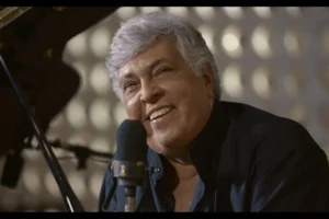 Sidney Magal leva nostalgia e romantismo à Virada Cultural em São Paulo