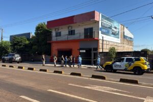Trabalhador morre após sofrer descarga elétrica e cair de sobrado em Campo Mourão