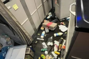 Turbulência provoca 10 feridos em voo entre Austrália e Hong Kong; veja