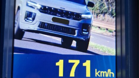 Veículo é flagrado a 171 km/h na PR-323 KM 158 em Paiçandu