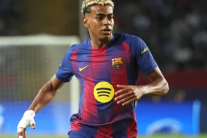 Yamal desfalca Espanha em estreia na Copa e é dúvida para 2º jogo, diz site
