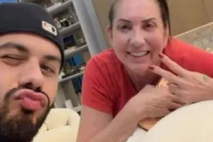 Zé Felipe posta com ex-sogra e comenta fotos de Virginia Fonseca na web