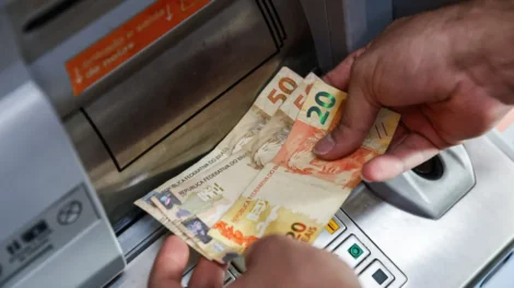 13º salário: INSS antecipa abono para esta sexta-feira (19)