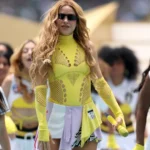 Abertura da Copa teve ritmo de show do intervalo, com 'Waka Waka 2.0'