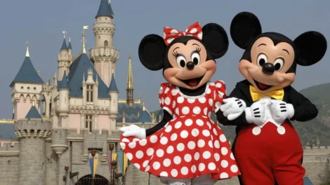Adolescente cai de atração da Disney e despenca de altura de 15 metros