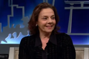 Adoraria, diz Rosi Campos sobre possibilidade de Diná ser assassina em 'Quem Ama Cuida'