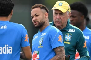 Ancelotti prepara mudanças e define estratégia para Neymar; entenda