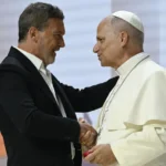 Antonio Banderas emociona plateia ao discursar perante o Papa Leão XIV