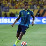 Após polêmica com presidente, Colômbia bate Jordânia com gols de Jhon Arias