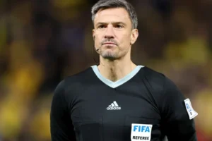 Árbitro da estreia do Brasil apitou final da Champions e teve nome envolvido em caso policial