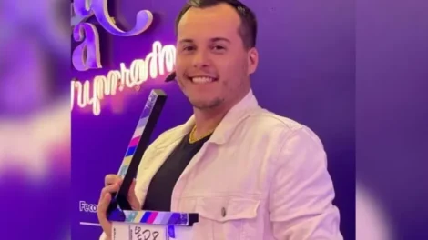 Ator teve infarto causado por drogas após ir com dupla a motel, diz laudo