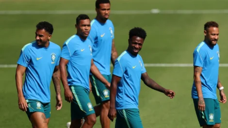 Brasil encara o Japão; veja os jogos desta segunda na Copa do Mundo