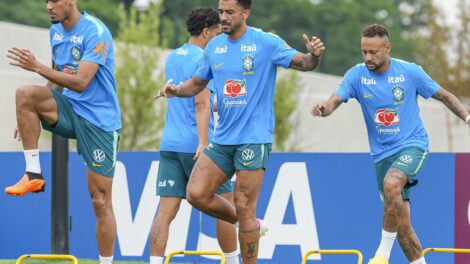 Brasil faz penúltimo treino e viaja para o Texas onde enfrenta Japão