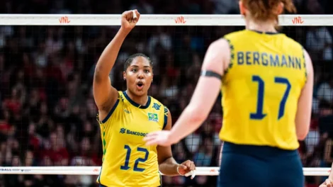 Brasil vence no tie-break e derruba invencibilidade da Itália no vôlei