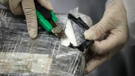 Brasileiro é preso com quase 3 quilos de cocaína em Hong Kong