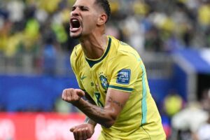 Bruno Guimarães vira "regista" do Brasil e pode igualar marca de Pelé