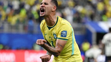 Bruno Guimarães vira "regista" do Brasil e pode igualar marca de Pelé