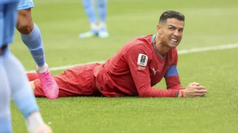 CR7 é detonado após empate na Copa: "Dez homens e uma estátua"