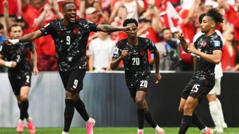 Canadá atropela Catar e vence pela primeira vez em uma Copa do Mundo