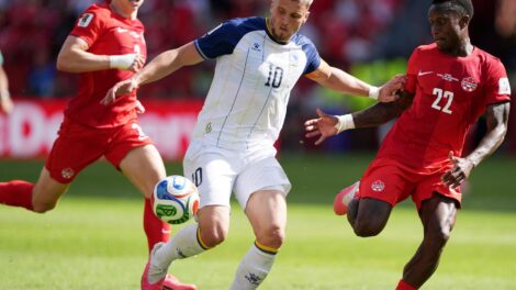 Canadá e Bósnia ficam no empate na estreia na Copa: 1 a 1
