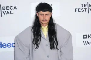 Cantor Oliver Tree é uma das vítimas mortais de acidente no RJ