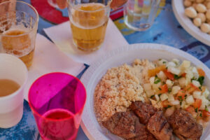 Carne de boi e cerveja pressionam orçamento, mas frango e suínos dão alívio ao bolso